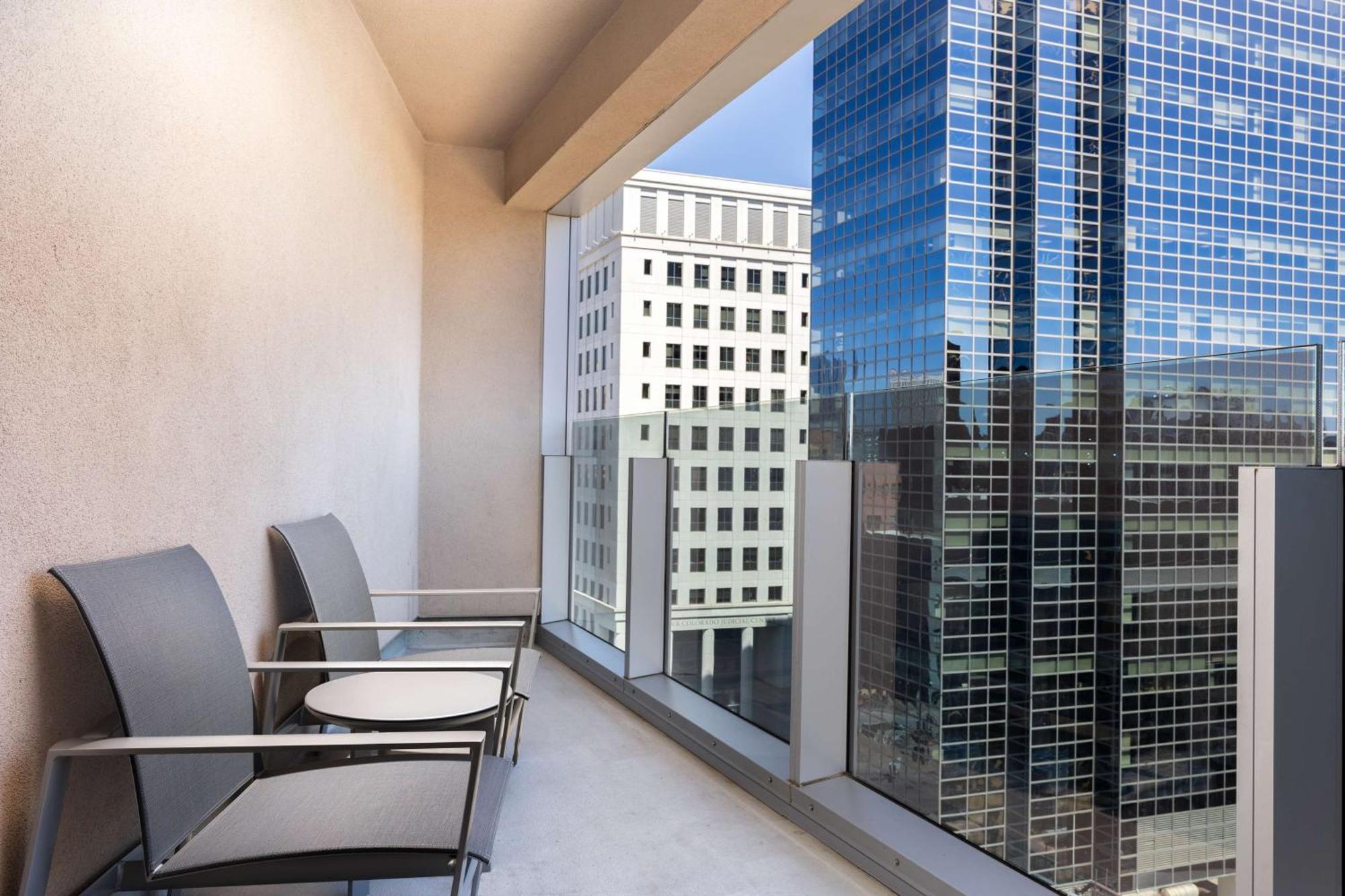 The Art Hotel Denver, Curio Collection By Hilton Bagian luar foto
