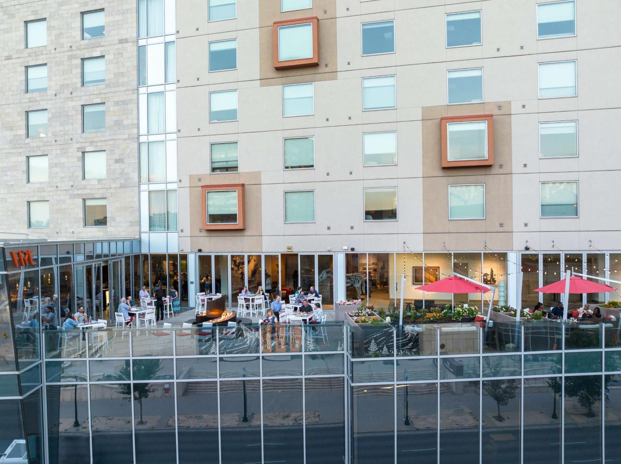 The Art Hotel Denver, Curio Collection By Hilton Bagian luar foto