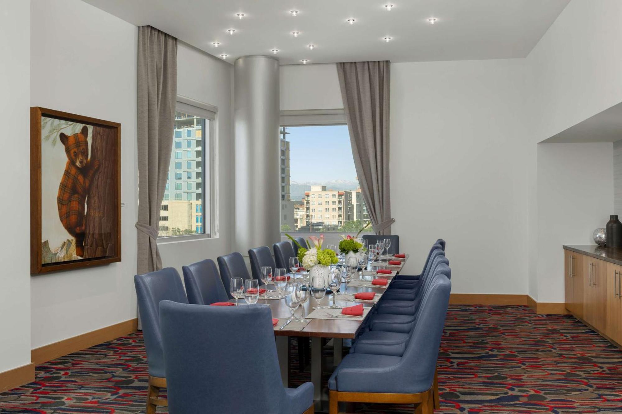 The Art Hotel Denver, Curio Collection By Hilton Bagian luar foto
