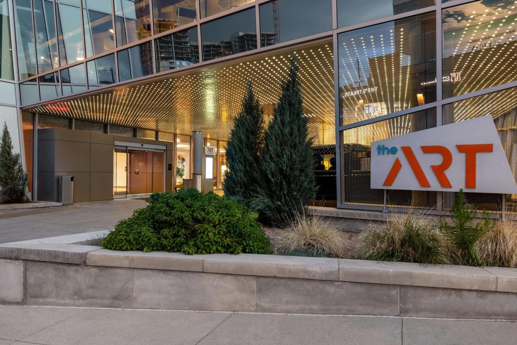 The Art Hotel Denver, Curio Collection By Hilton Bagian luar foto