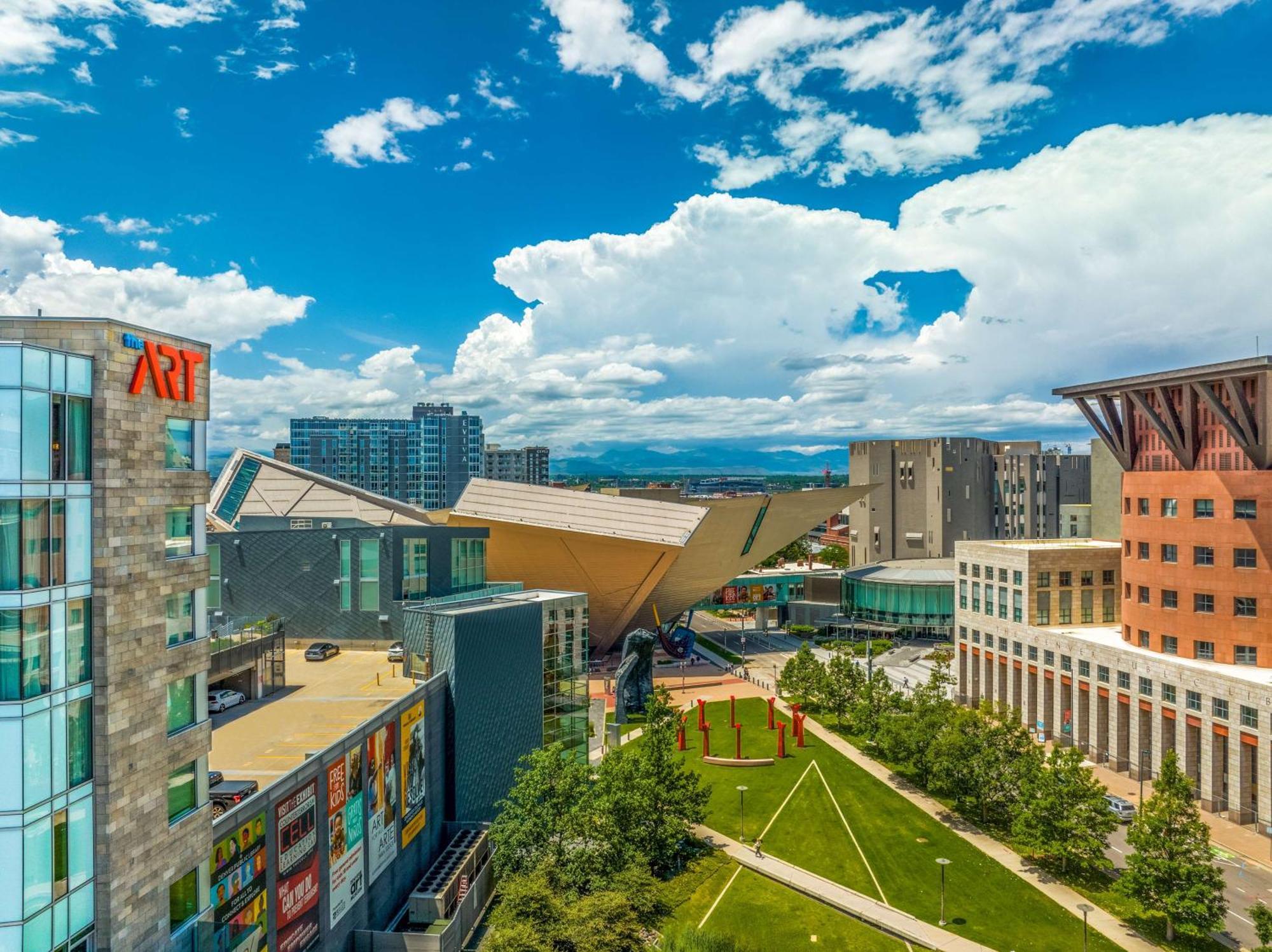 The Art Hotel Denver, Curio Collection By Hilton Bagian luar foto